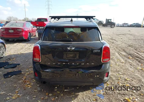 2017 Mini Countryman Cooper из США, поврежденный, VIN WMZYV5C37H3E01629